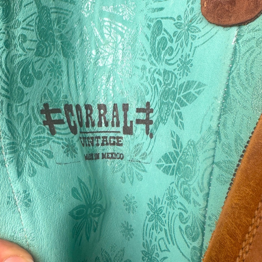 Corral boots - Picture 2 of 2